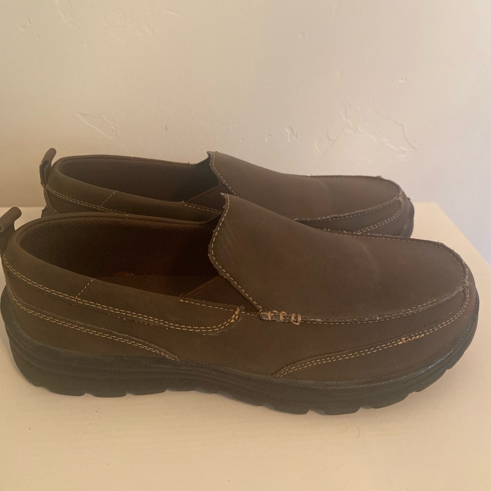 Boys Brown Slip-On Casual Loafers Size 6